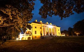 Pakruojis Manor'S Palace Boutique Hotel